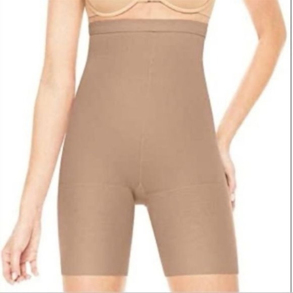 NWT Assets by Spanx Buff Sensational Shaper High Waist Mid Thigh Shape-wear Sz 2